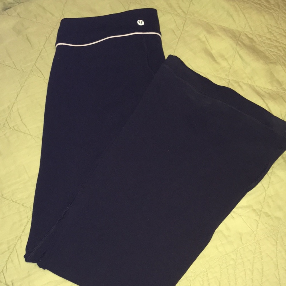 Lululemon wide leg yoga pants